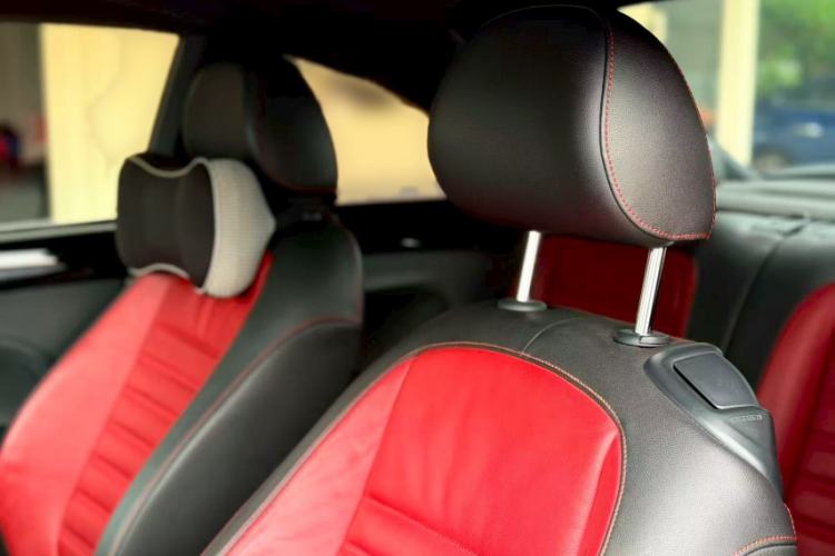 Used Volkswagen Beetle 2013 1.4TSI Luxury Model Interior 3