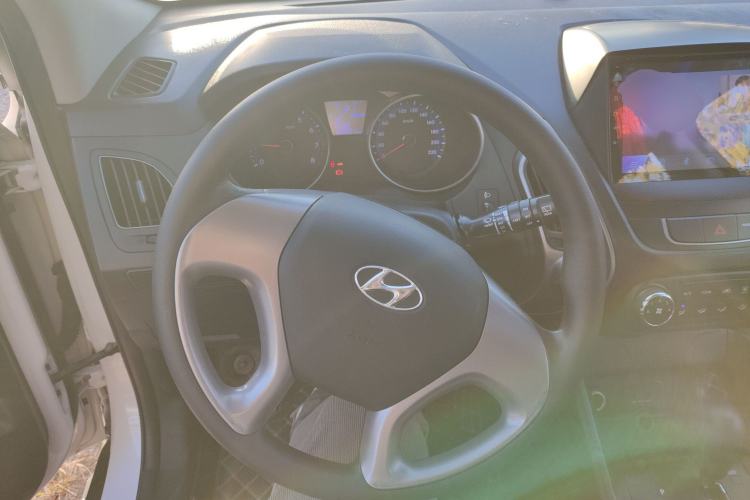 Used Hyundai ix35 2015 2.0L Automatic 2WD Comfort Edition China V Standard