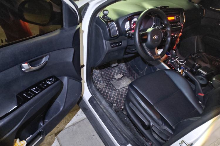 Used Kia KX3 2015 1.6L Automatic Two-Wheel Drive DLX Driver Seat