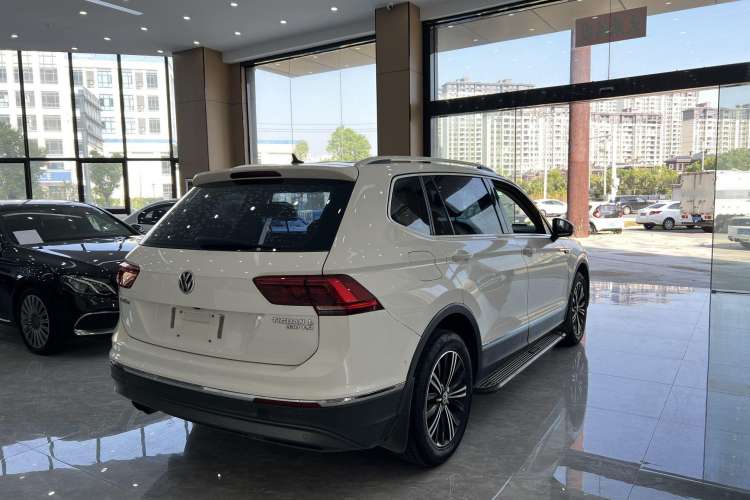 Used Volkswagen Tiguan L 2017 330TSI Automatic Two-Wheel Drive Flagship Edition