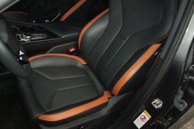 Used Changan UNI-V 2023 1.5T Prestige Model