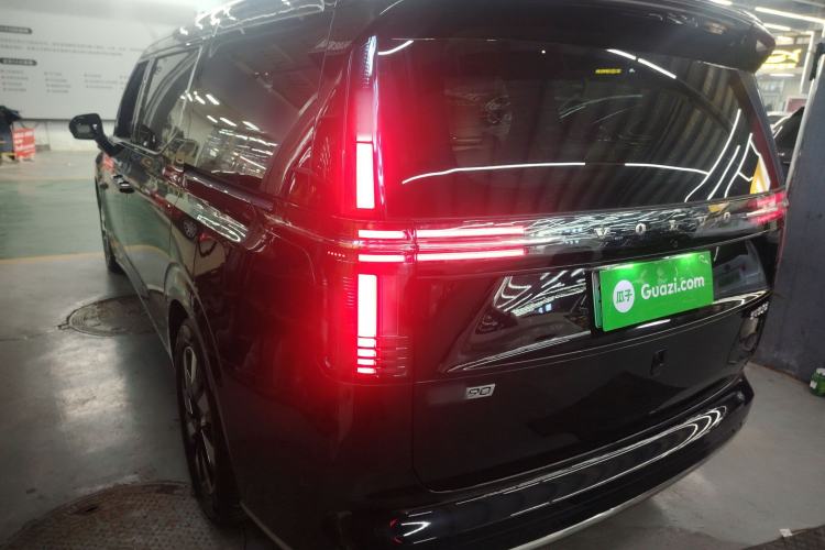 Used Volvo EM90 2025 Ultra Six-Seater