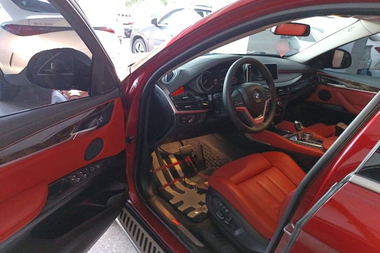 Used BMW X6 2018 xDrive28i
