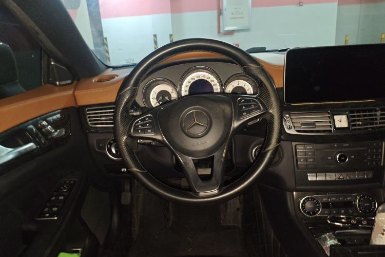 Used Mercedes-Benz CLS 2016 CLS 320 Elegant Edition Steering Wheel