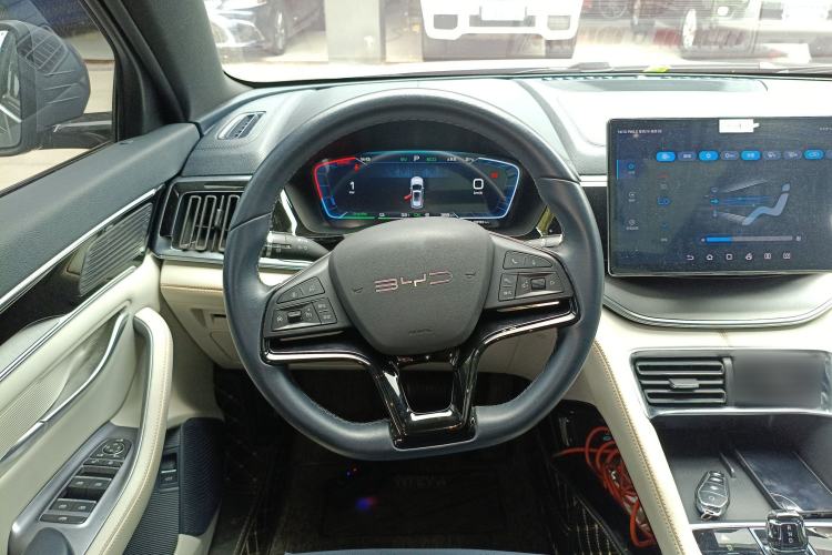 Used BYD Song PLUS New Energy 2023 Champion Edition DM-i 110KM Flagship Model Steering Wheel