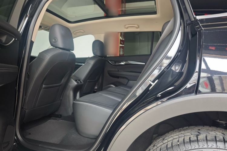 Used Buick Envision 2022 Encore Plus 652T Five-Seat Luxury Model
