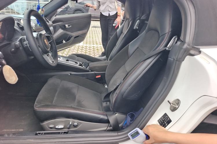 Used Porsche 718 2016 Cayman 2.0T
