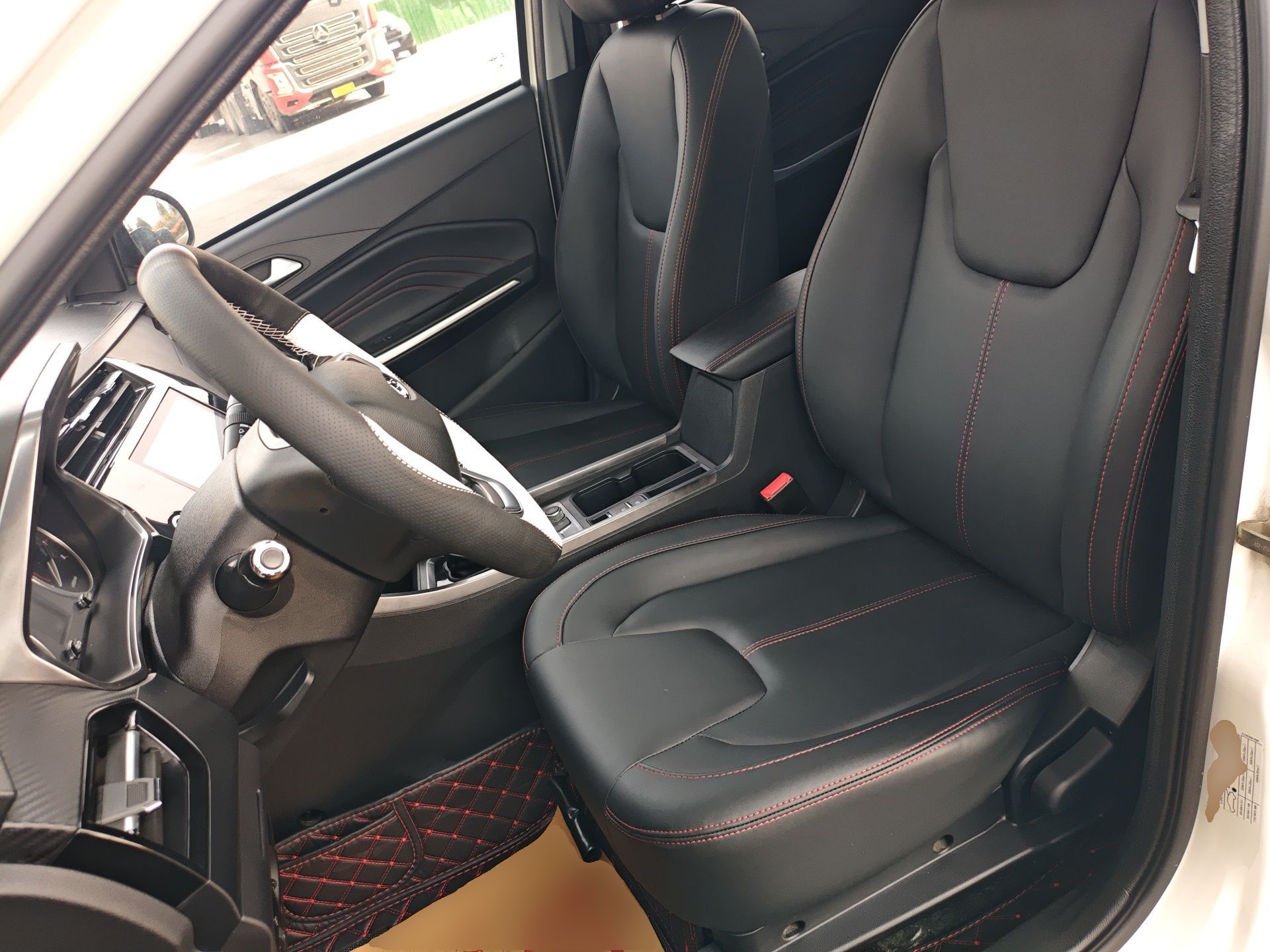 Переднее сиденье в автомобиле