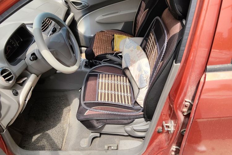 Used Chevrolet Sail 2010 Sedan 1.2L Manual Warm Edition Left Front Seat