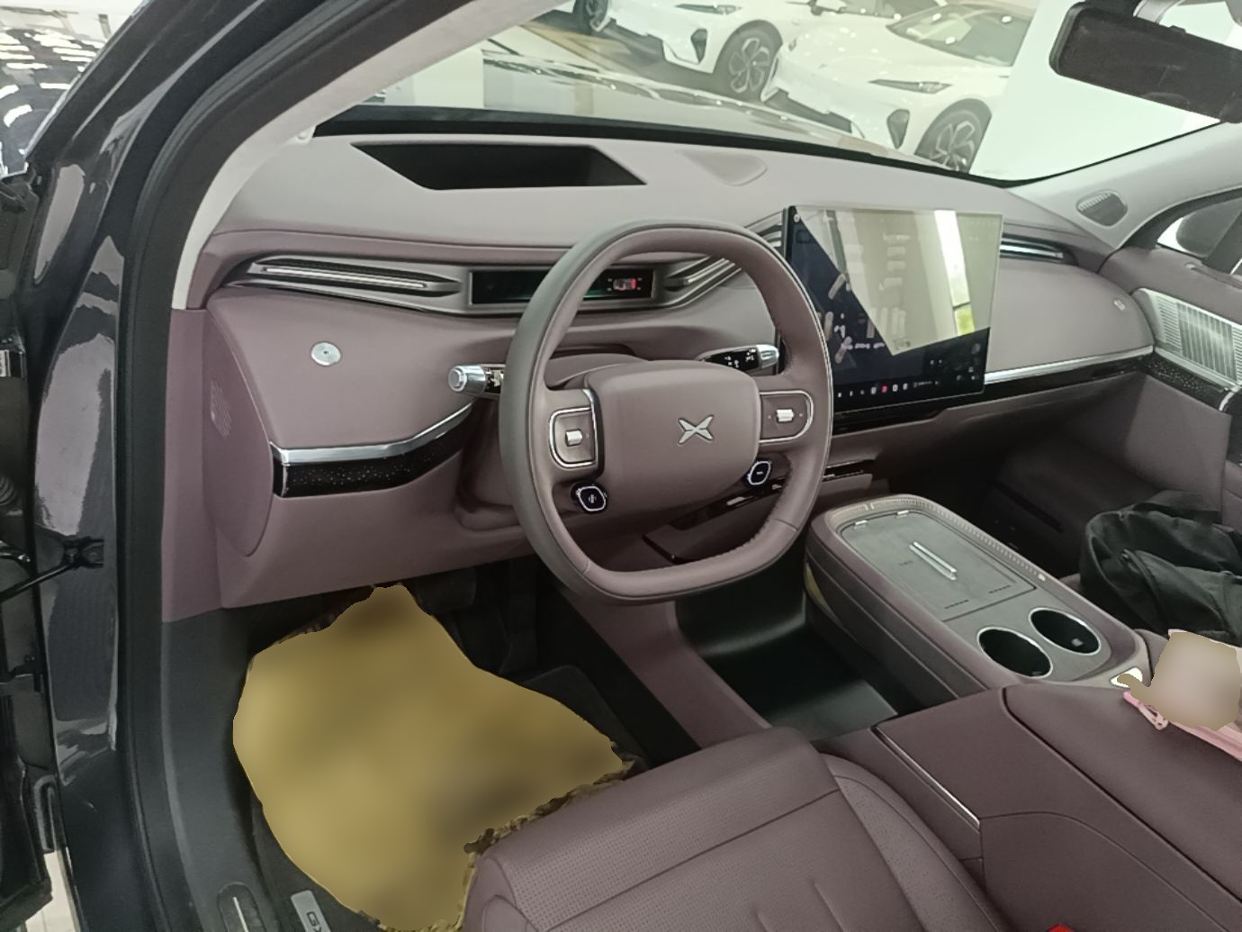 XPeng GX 2026 Model, Range-Extended 1585 Four-Wheel-Drive Flagship Edition — снимка 12