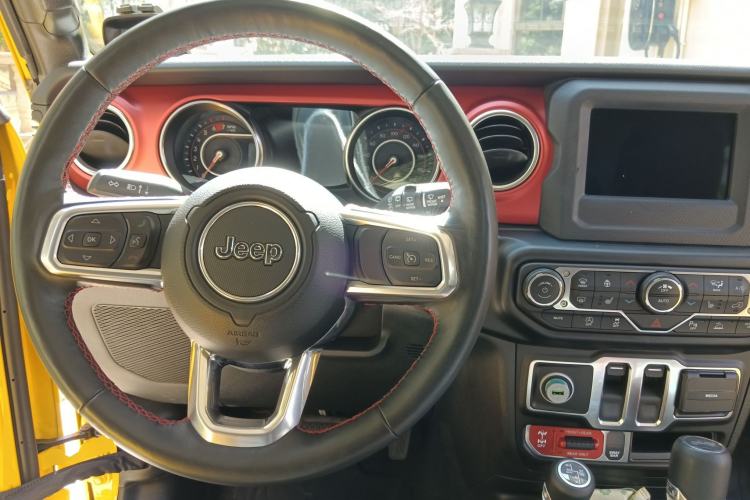 Used Jeep Wrangler 2021 2.0T Robin Hood two-door version
