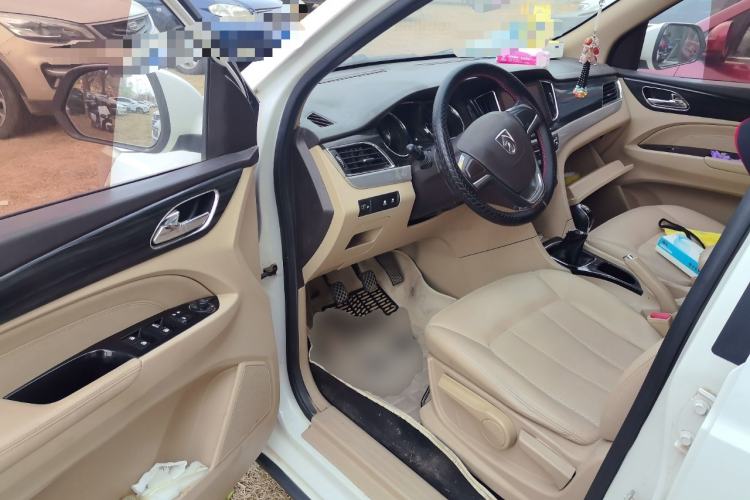 Used Baojun 730 2016 1.5L Manual Comfort Version 7 Seats China V Emission Standard