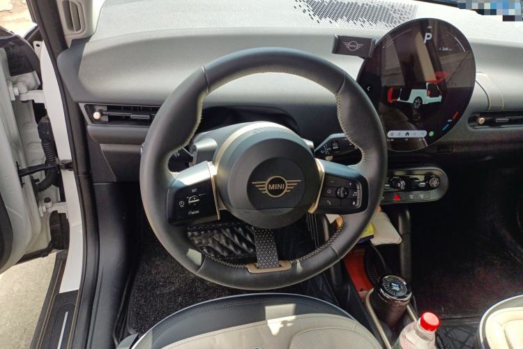 Used MINI Electric MINI COOPER 2024 456km COOPER E Classic Edition
