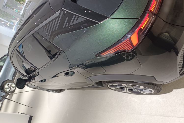 Used Lynk & Co 06 EM-P 2023 EM-P 126 Long-Range Halo