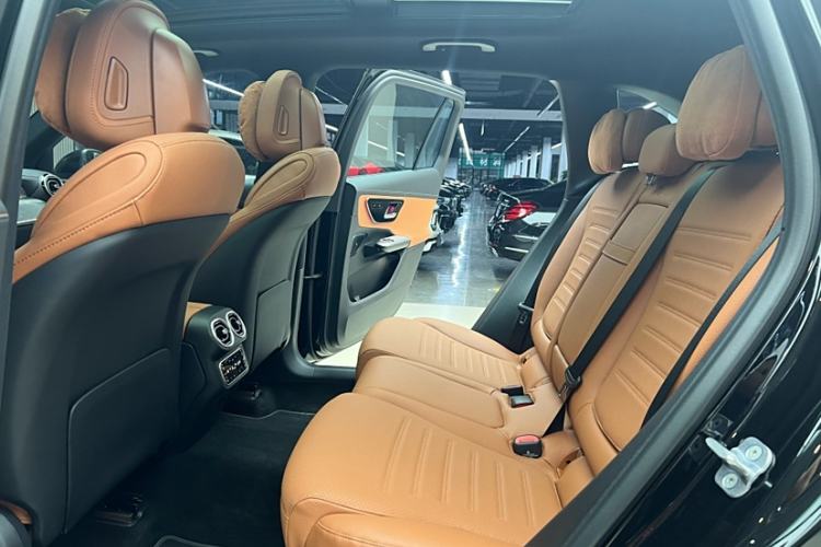 Used Mercedes-Benz GLC 2025 GLC 260 L 4MATIC Dynamic Edition