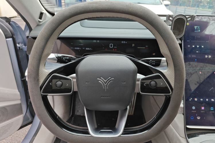 Used NETA S 2022 Extended-Range Version 1160 km Rear-Drive Big Edition Steering Wheel