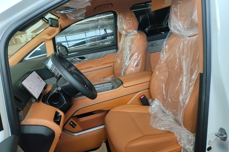 Used Wey Gaoshan 2025 Four-Wheel Drive Alpine 8
