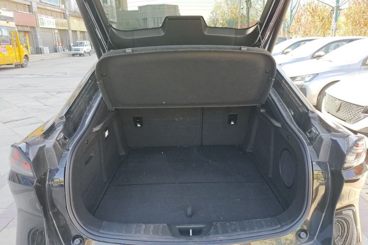 Used Deepal L07 2025 230Max Deep Blue Intelligent Driving AD PRO Range-Extended Version
