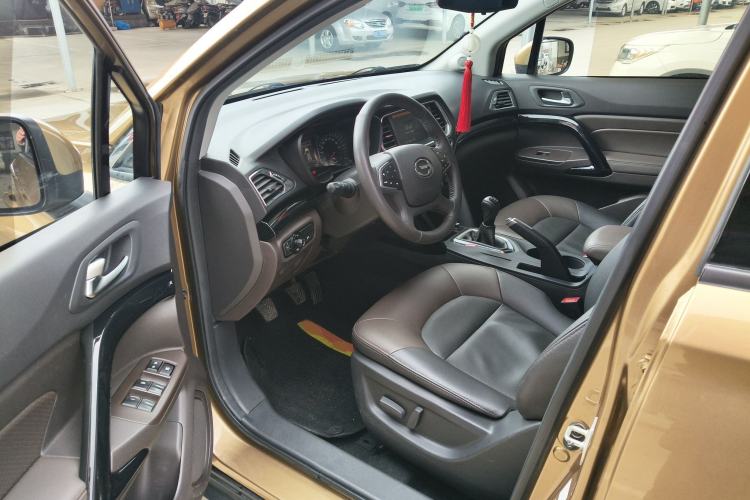 Used GAC Trumpchi GS4 2017 235T Manual Two-Wheel Drive Luxury Edition
