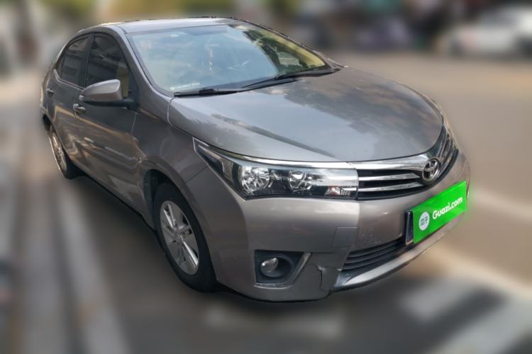 Used Toyota Corolla 2014 1.6L CVT GL Front Right 45 Deg
