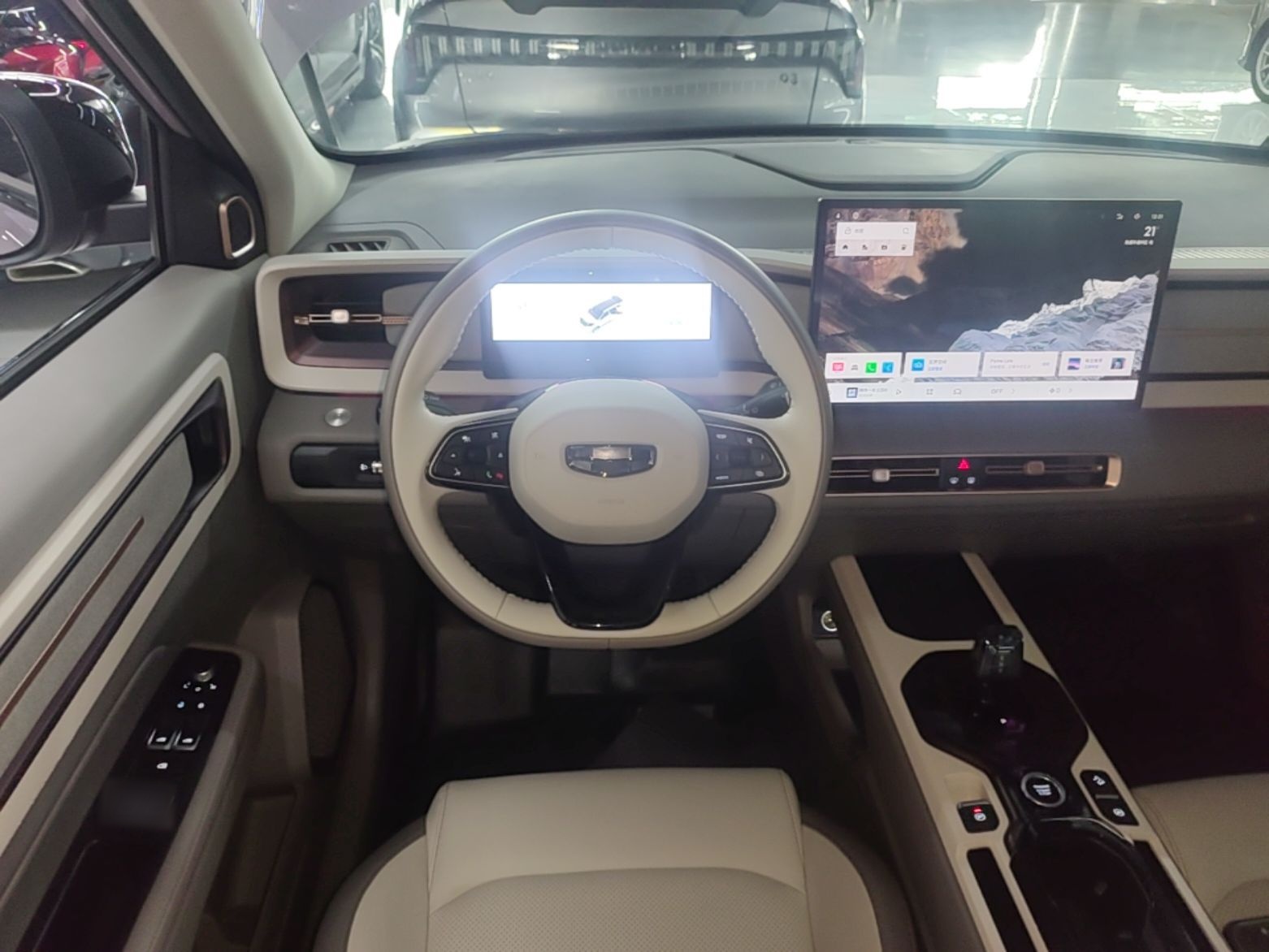 Geely Auto icon 2026 Model Chocolate 1.5TD Pure & Refined Edition — снимка 13