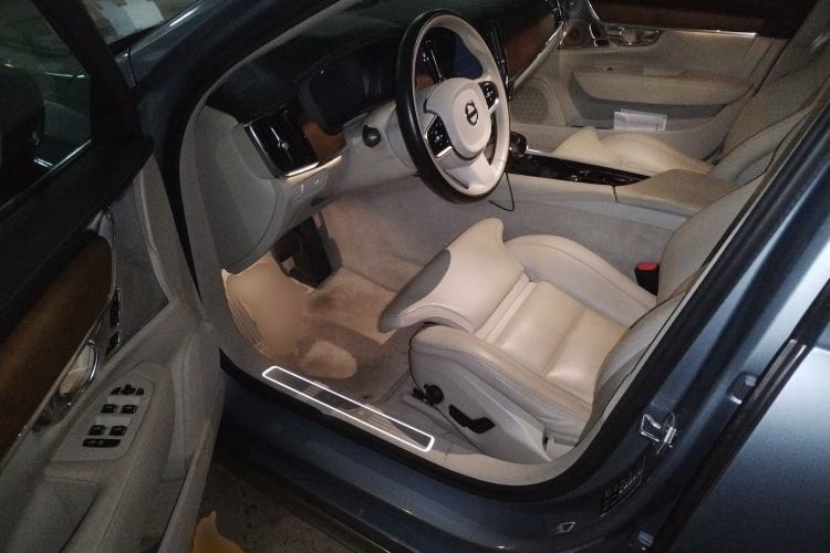 Used Volvo S90 2019 T5 Prestige Edition
