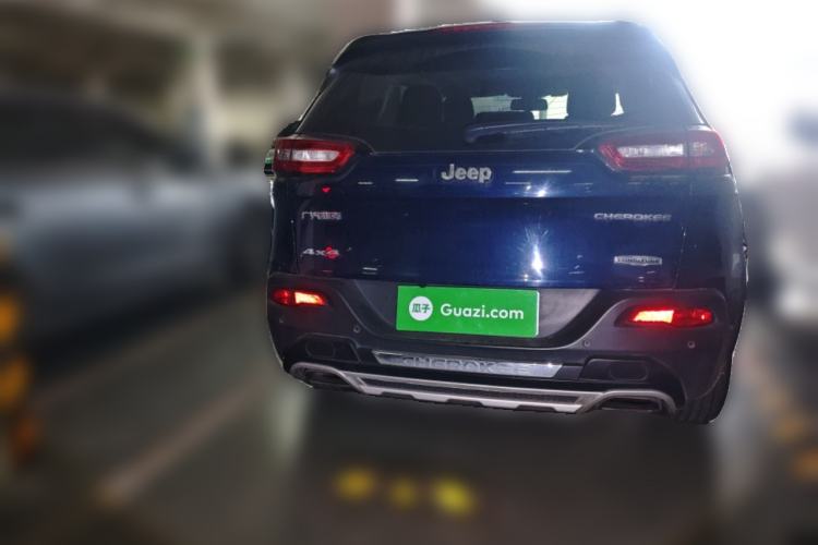 Used Jeep Cherokee 2016 2.4L Leading Edition
