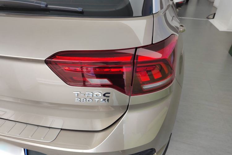 Used Volkswagen T-ROC 2019 280TSI DSG Two-Wheel Drive Comfort Version China VI Standard
