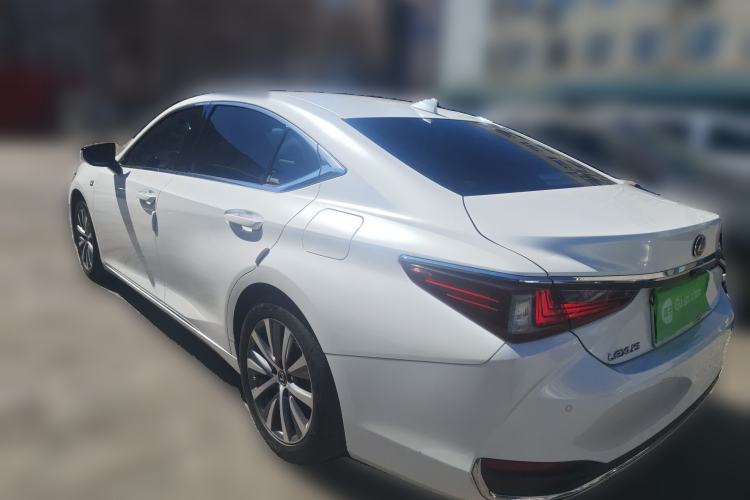 Used Lexus ES 2018 200 Excellence Edition China V Standard Rear Left 45 Deg