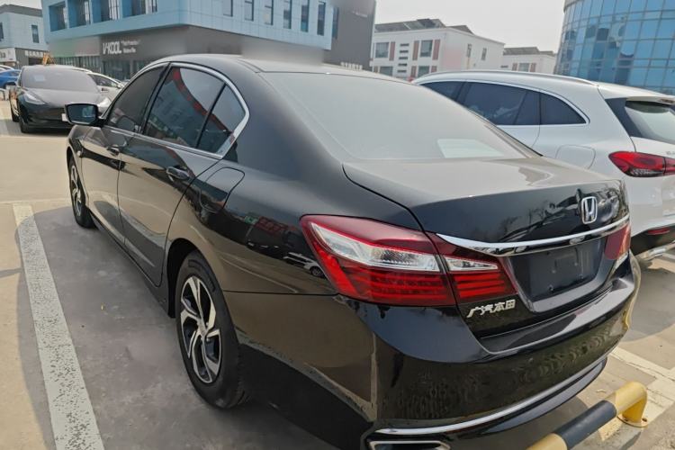 Used Honda Accord 2016 2.0L Comfort Edition
