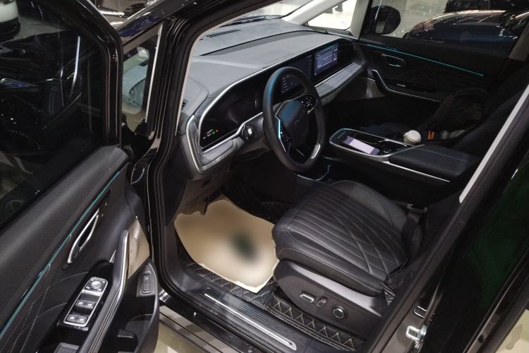 Used SAIC MAXUS G90 2023 2.0T Interstellar Six-Seater Version