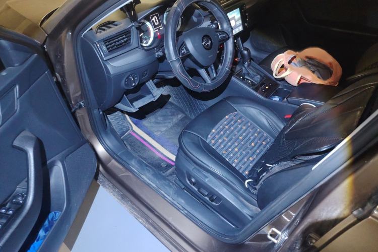 Used Skoda Superb 2018 TSI280 DSG Comfort Edition China V Standard
