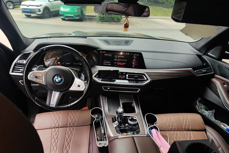 Used BMW X5 2022 xDrive 40Li M Sport Package Center Console