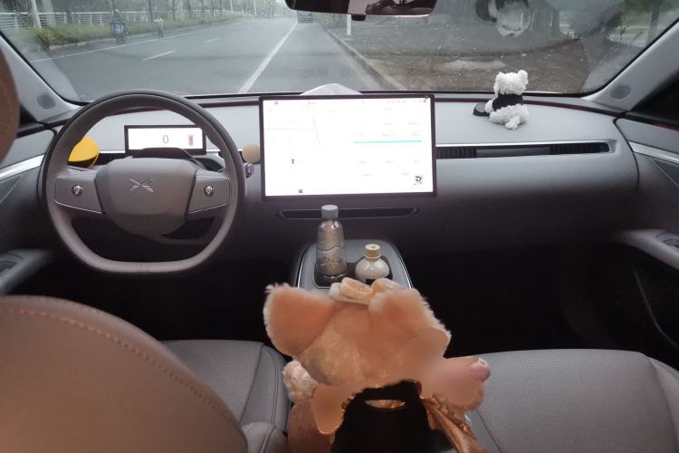 Used XPeng MONA M03 2024 620 with Ultra-Long Range Center Console