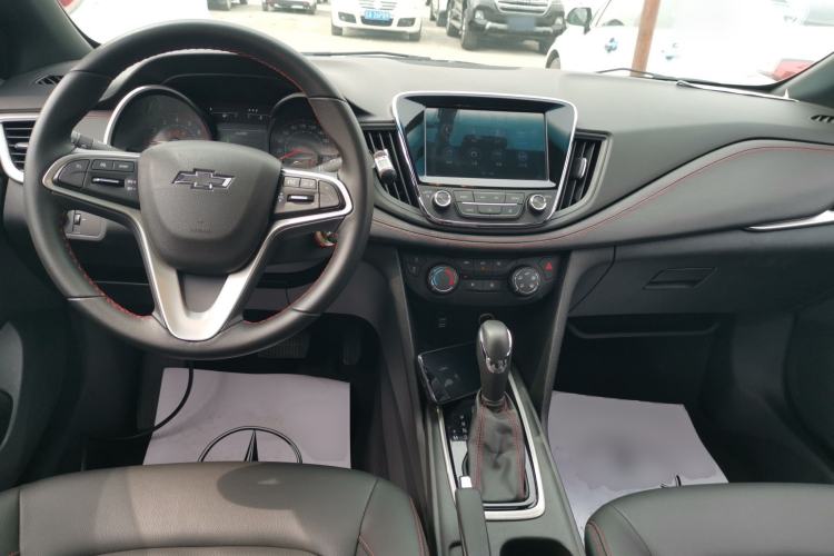 Used Chevrolet Monza 2019 RS 330T Automatic Comfort Edition China VI Standard Center Console