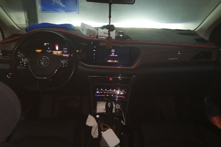 Used Volkswagen Tharu 2022 280TSI Two-Wheel-Drive Luxury Edition Center Console