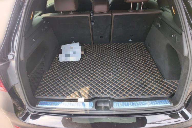 Used Mercedes-Benz GLC 2020 Facelift GLC 300 L 4MATIC Dynamic Edition Trunk