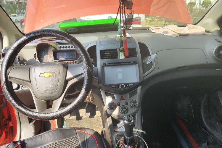 Used Chevrolet Aveo Sonic 2011 Sedan 1.4L MT SL