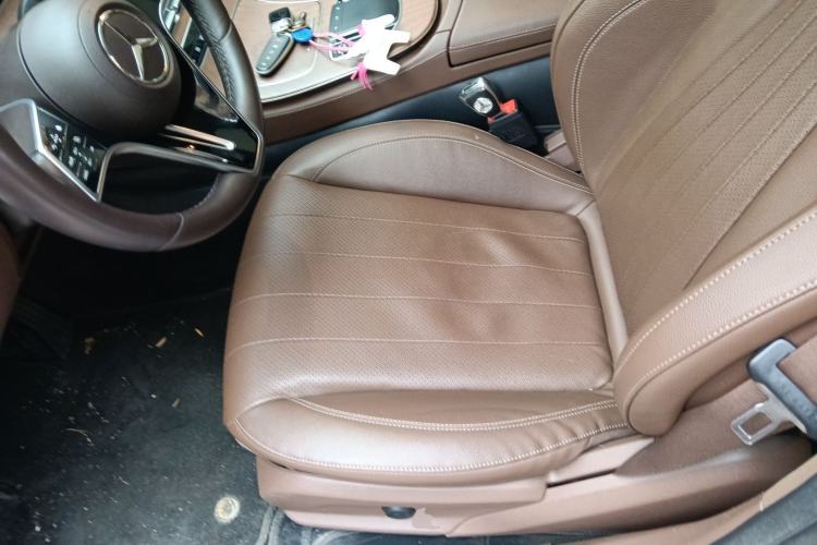 Used Mercedes-Benz E-Class 2022 Second Facelift E 300 L Fashion Edition
