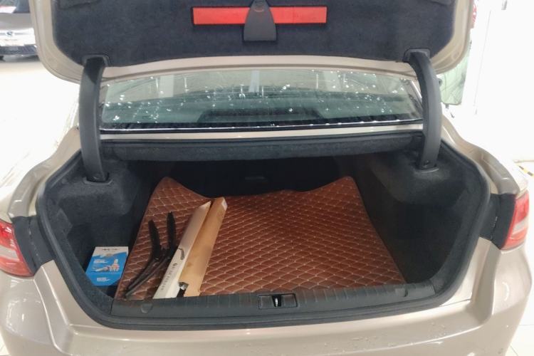 Used Geely Auto Emgrand GT 2015 2.4L Comfort Model Trunk