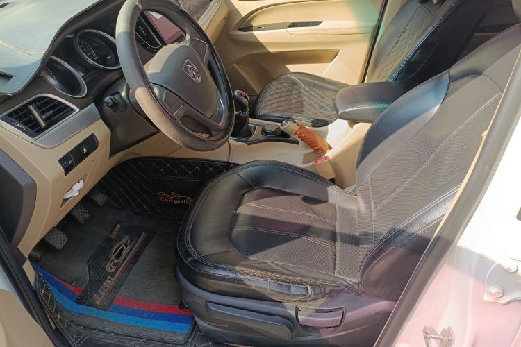 Used Baojun 730 2016 Revised 1.5L Manual Standard Version 7 Seats China V Emission Standard
