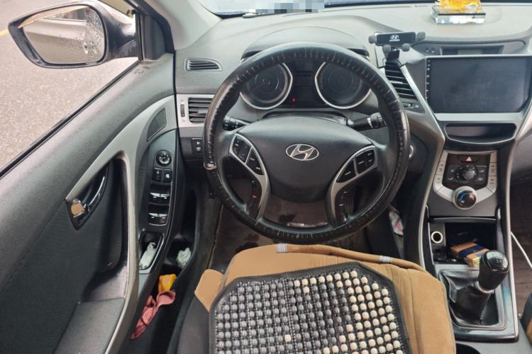 Used Hyundai Elantra (5th Generation / Langdong) 2012 1.6L Manual Leading Model