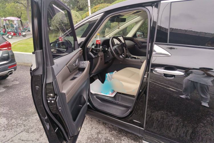 Used Toyota Alphard 2024 Dual-Engine 2.5L Prestige Edition Driver Seat