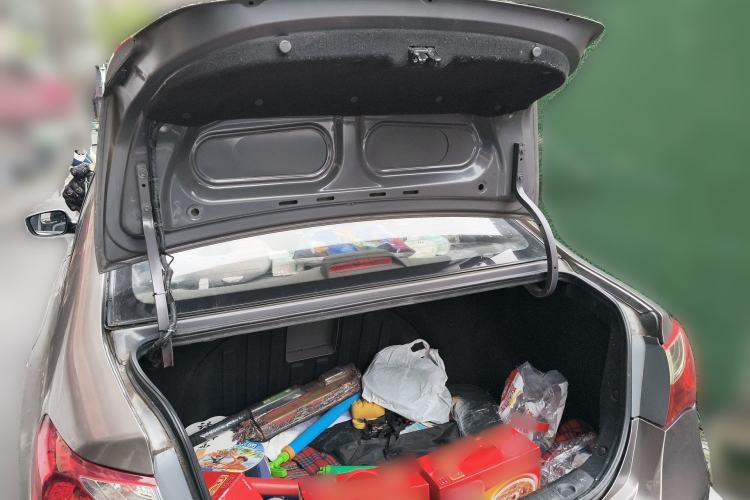 Used Hyundai Celesta 2011 1.6L Automatic Luxury Version
