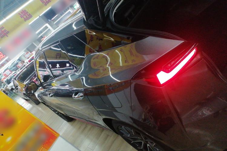 Used Oshan Z6 2022 Blue Whale 1.5T DCT Smart Edition
