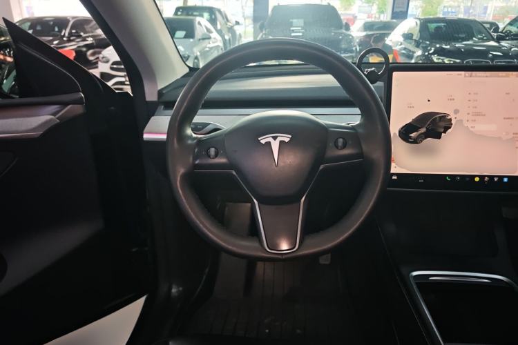 Used Tesla Model Y 2023 Rear-Wheel-Drive Version