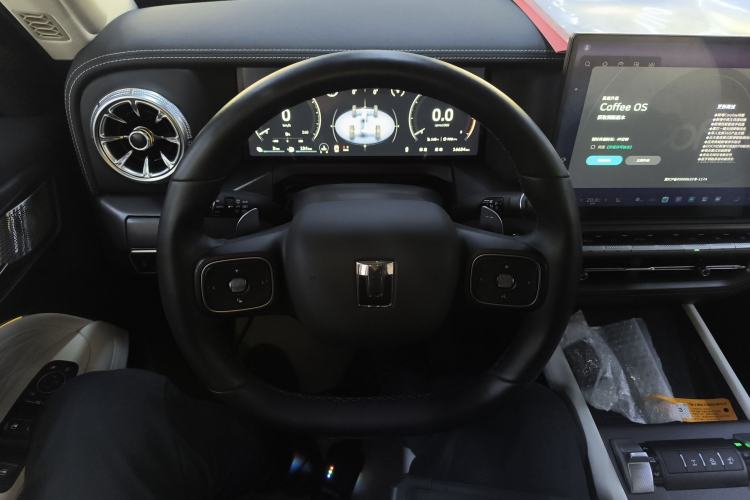 Used Tank 300 New Energy 2025 Hi4-T