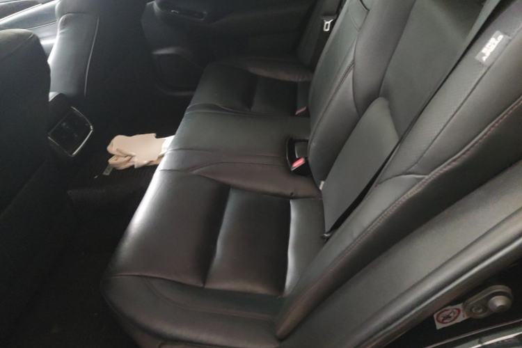 Used Toyota Crown 2018 2.0T Fashion Edition
