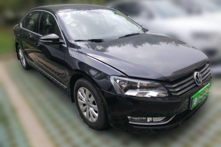 Used Volkswagen Passat 2014 1.8TSI DSG Prestige Edition Front Right 45 Deg