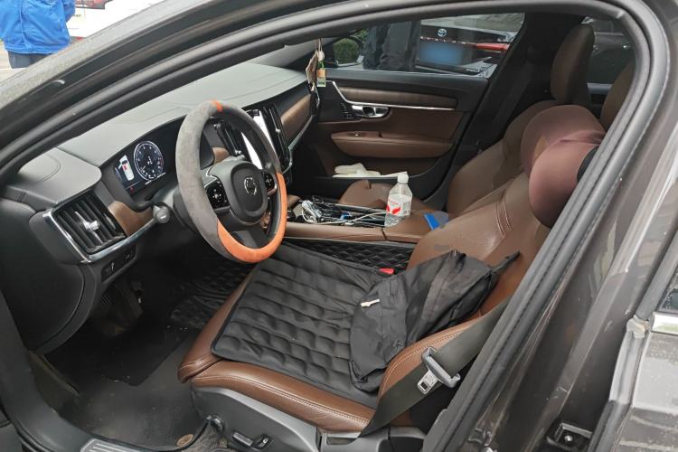 Used Volvo S90 2021 B5 Zhiyuan Luxury Edition
